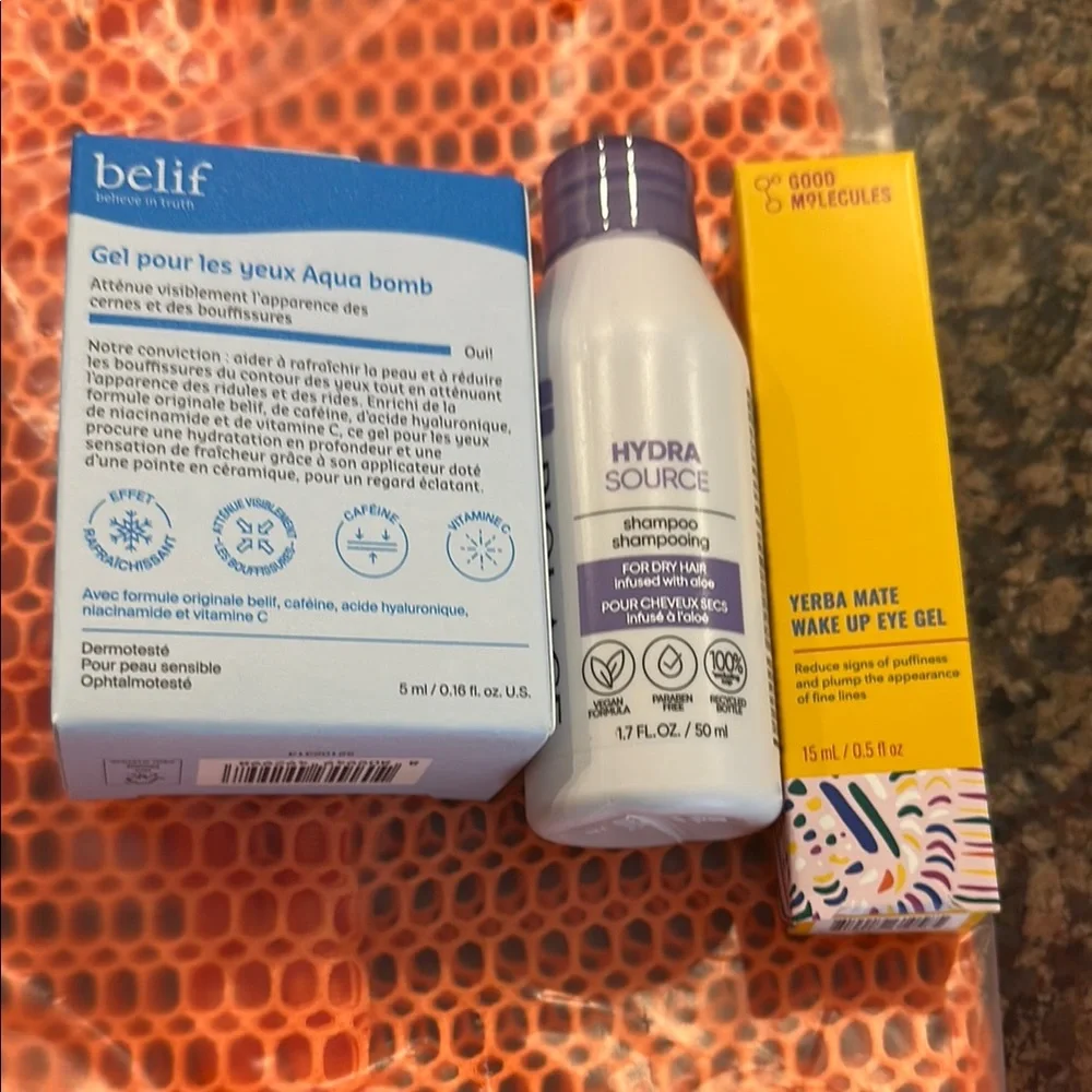 Ulta Mesh Beach Bag in Orange with Samples